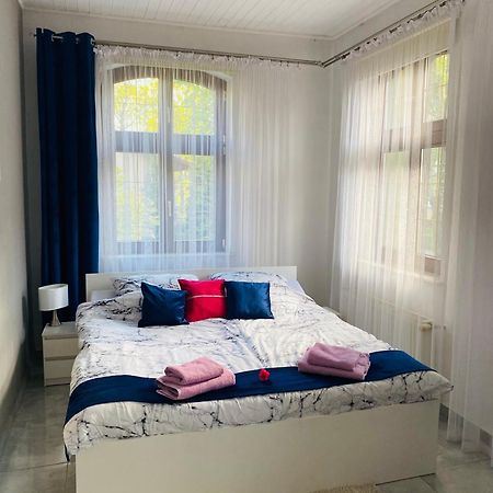 Kaliny Apartamenty Wanny Z Hydromasazem Chorzów Exteriér fotografie